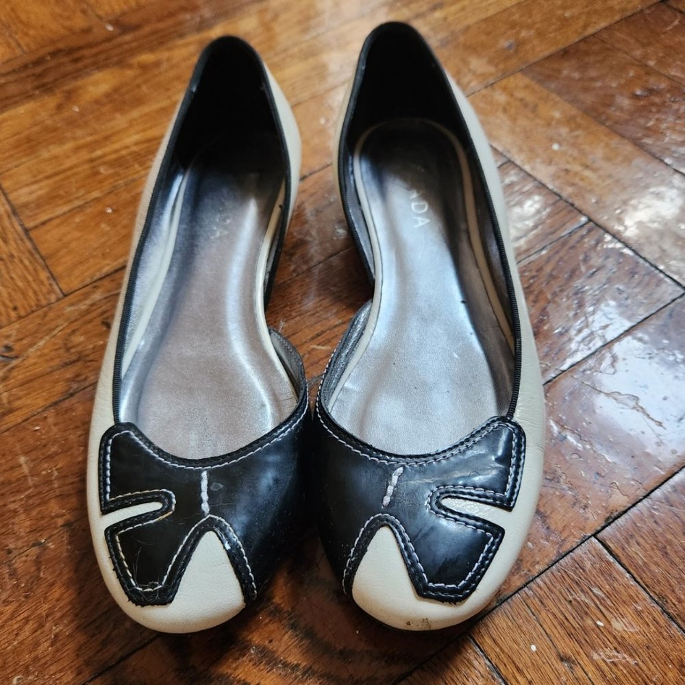 RARE ESCADA leather cutout flats, size 8.5 (39) womens, black and white